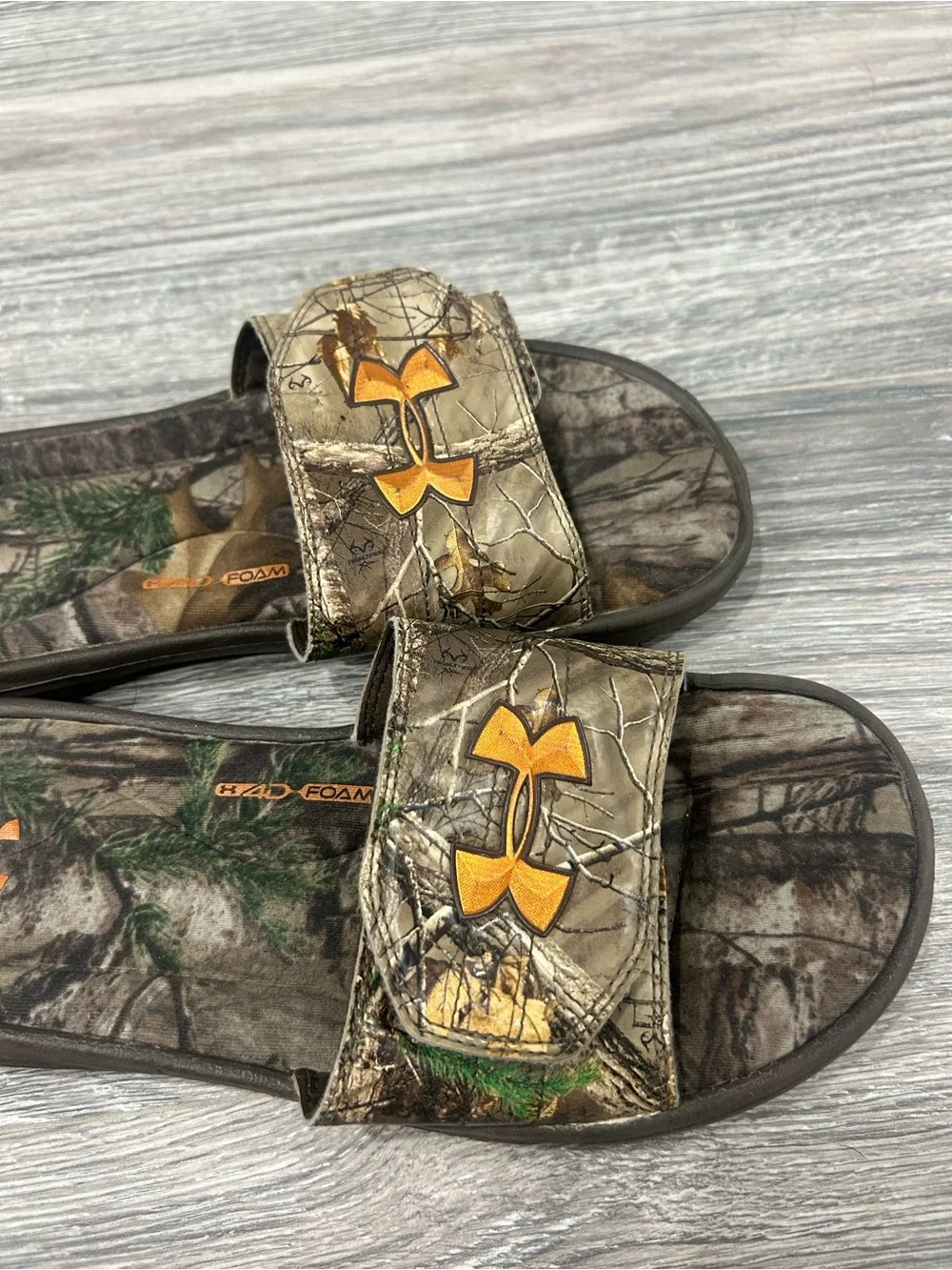 Under Armour men’s realtree camo ignite slides